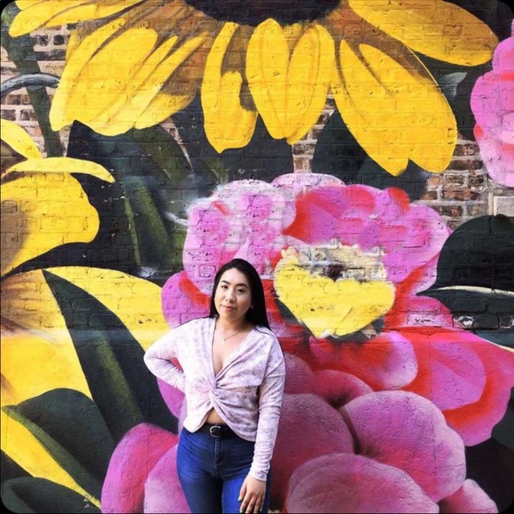 Meet your Posher, Reyna - Picture 1 of 1